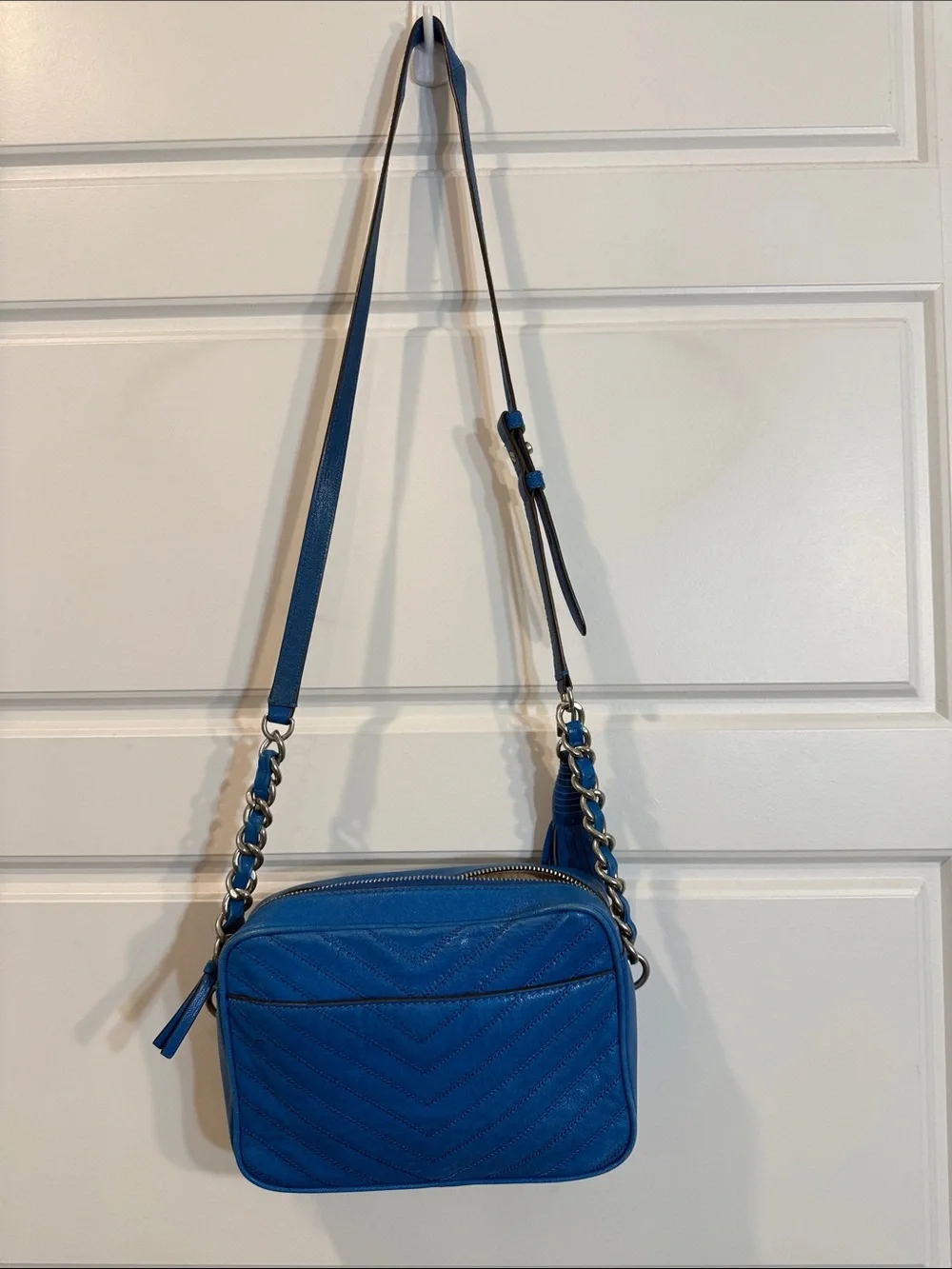 Tory Burch Fleming Distressed Camera Bag